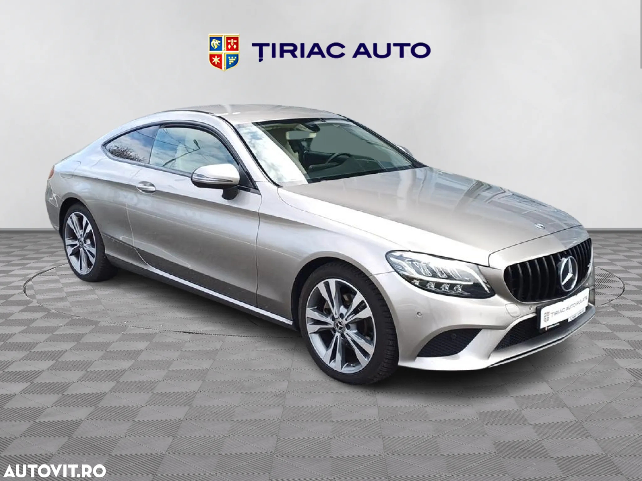 Mercedes-Benz C - 8