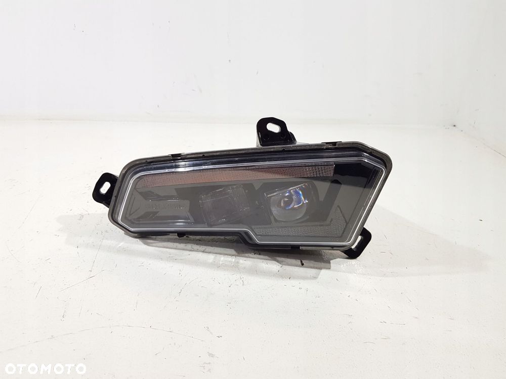 lampa prawa prawy przód 2415095 polaris sportsman 570 21-25 rok - 1