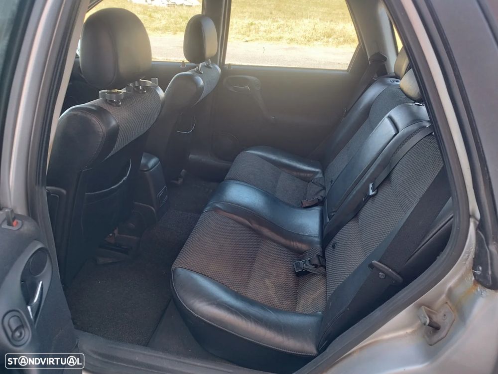 Opel Vectra Caravan 1.6 100 - 7