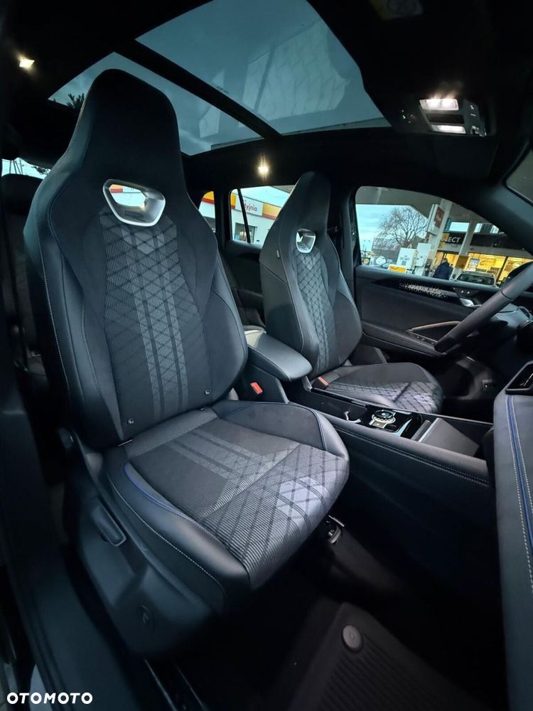Volkswagen Tiguan - 12