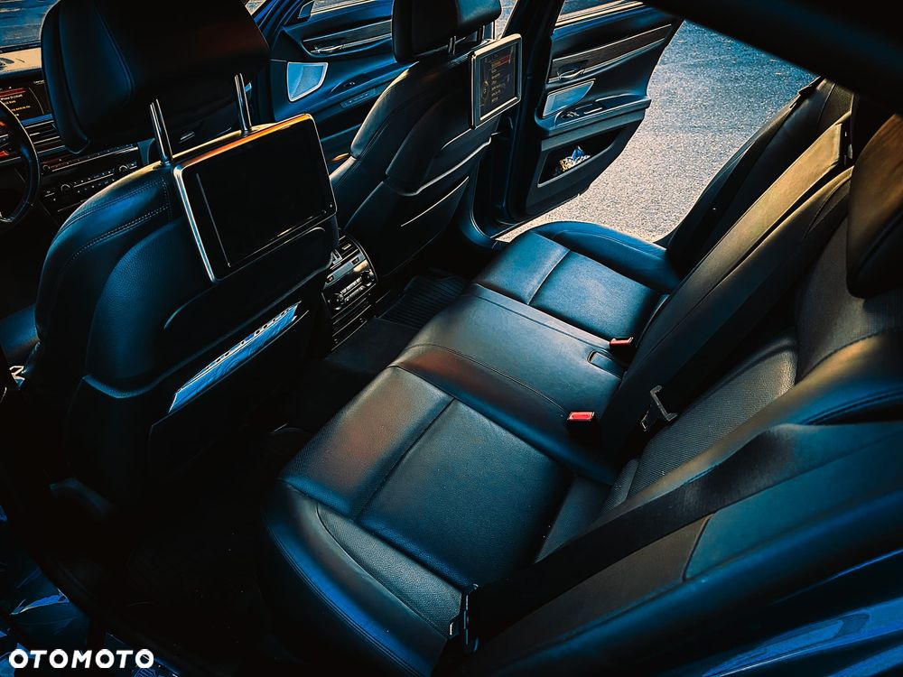 BMW-ALPINA B7 Bi-Turbo Switch-Tronic Allrad - 13