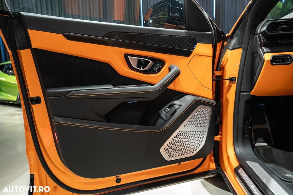 Lamborghini URUS - 23