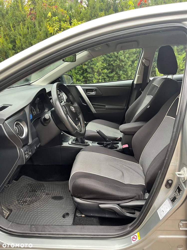 Toyota Auris 1.33 VVT-i Active - 9