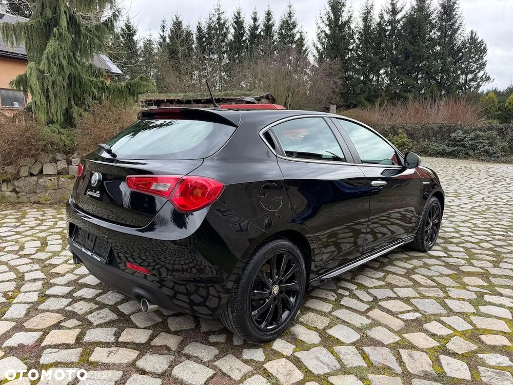 Alfa Romeo Giulietta 2.0 JTDM Distinctive - 26