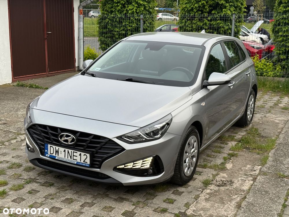 Hyundai i30 1.5 DPI Classic + - 26
