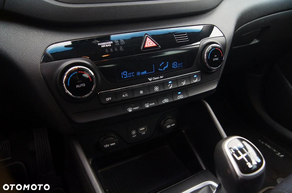 Hyundai Tucson 1.7 CRDI BlueDrive Comfort 2WD - 15