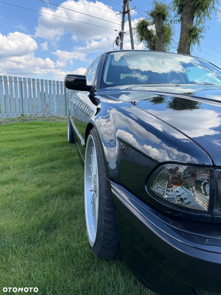 BMW Seria 7 - 4