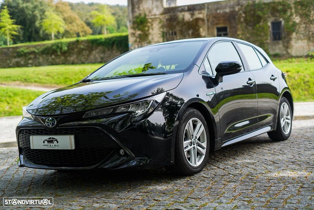 Toyota Corolla 1.8 Hybrid Comfort Plus - 18