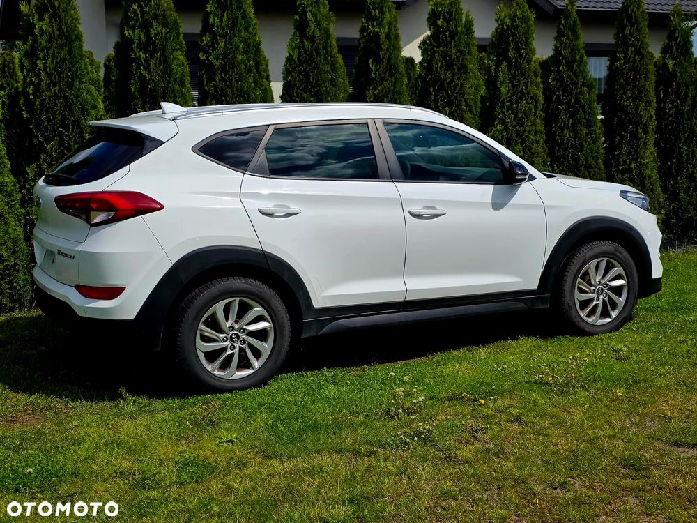 Hyundai Tucson 1.7 CRDI BlueDrive Comfort 2WD - 9