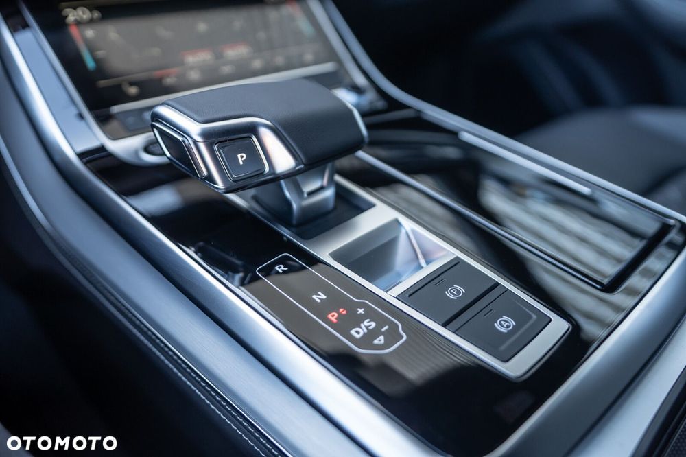 Audi Q8 - 17