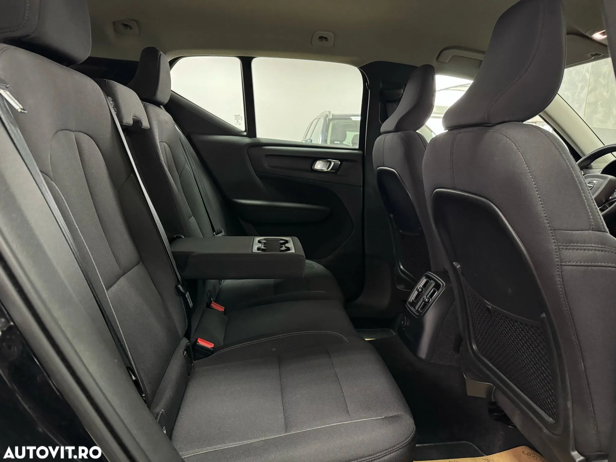 Volvo XC 40 T4 Recharge DKG Ultimate Dark - 19
