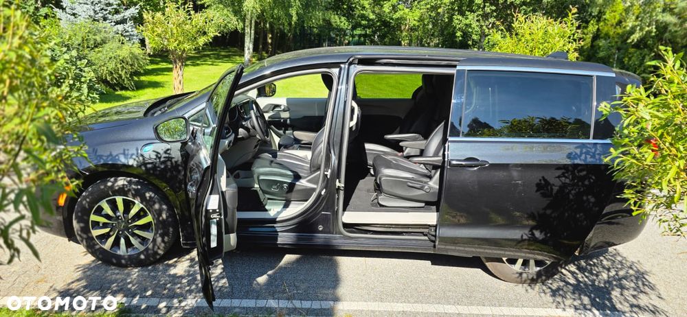 Chrysler Pacifica - 34