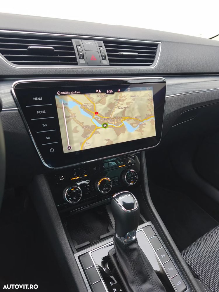 Skoda Superb Combi 2.0 TDI DSG Style - 19