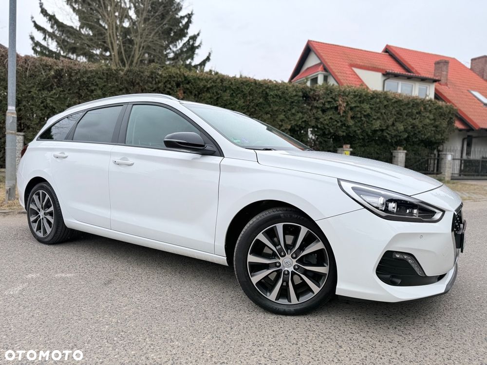 Hyundai i30 1.4 T-GDI DCT Premium - 12
