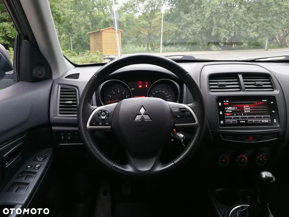 Mitsubishi ASX - 3