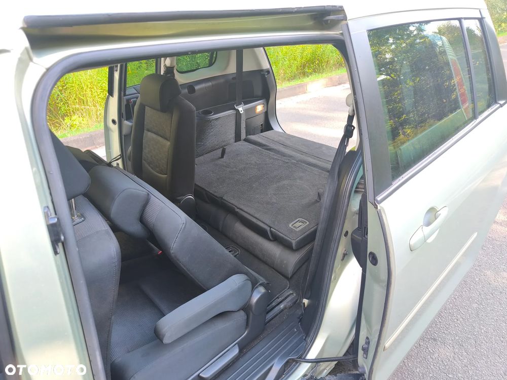 Mazda 5 2.0 Active - 17