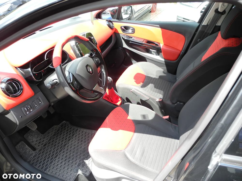 Renault Clio - 15