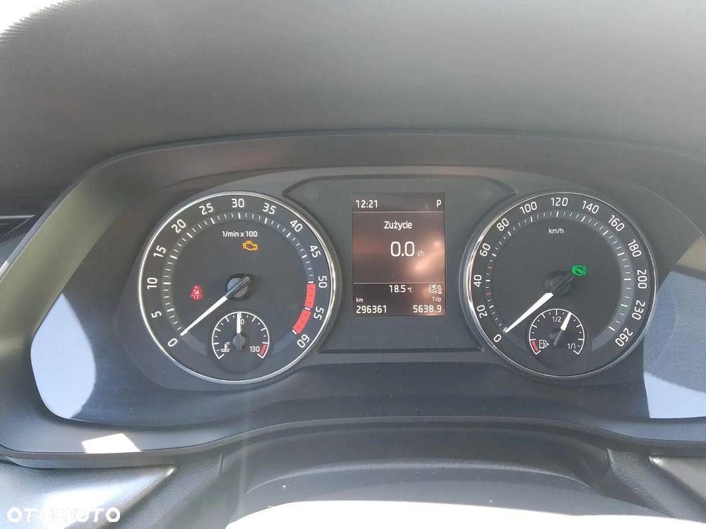 Skoda Octavia 2.0 TDI 4x4 Ambition DSG - 19