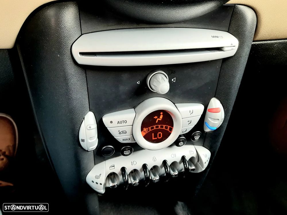 MINI Clubman Cooper D - 15