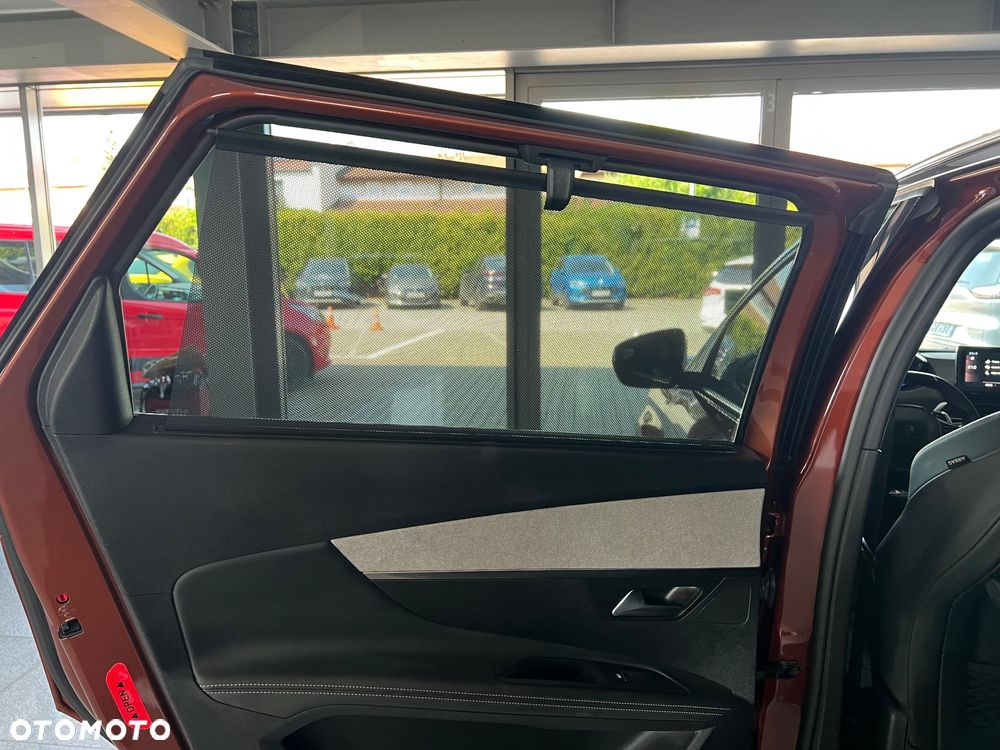Peugeot 5008 1.6 PureTech GT Pack S&S EAT8 - 36