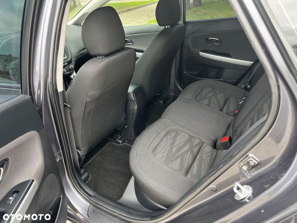 Kia Ceed 1.6 GDI Vision - 11