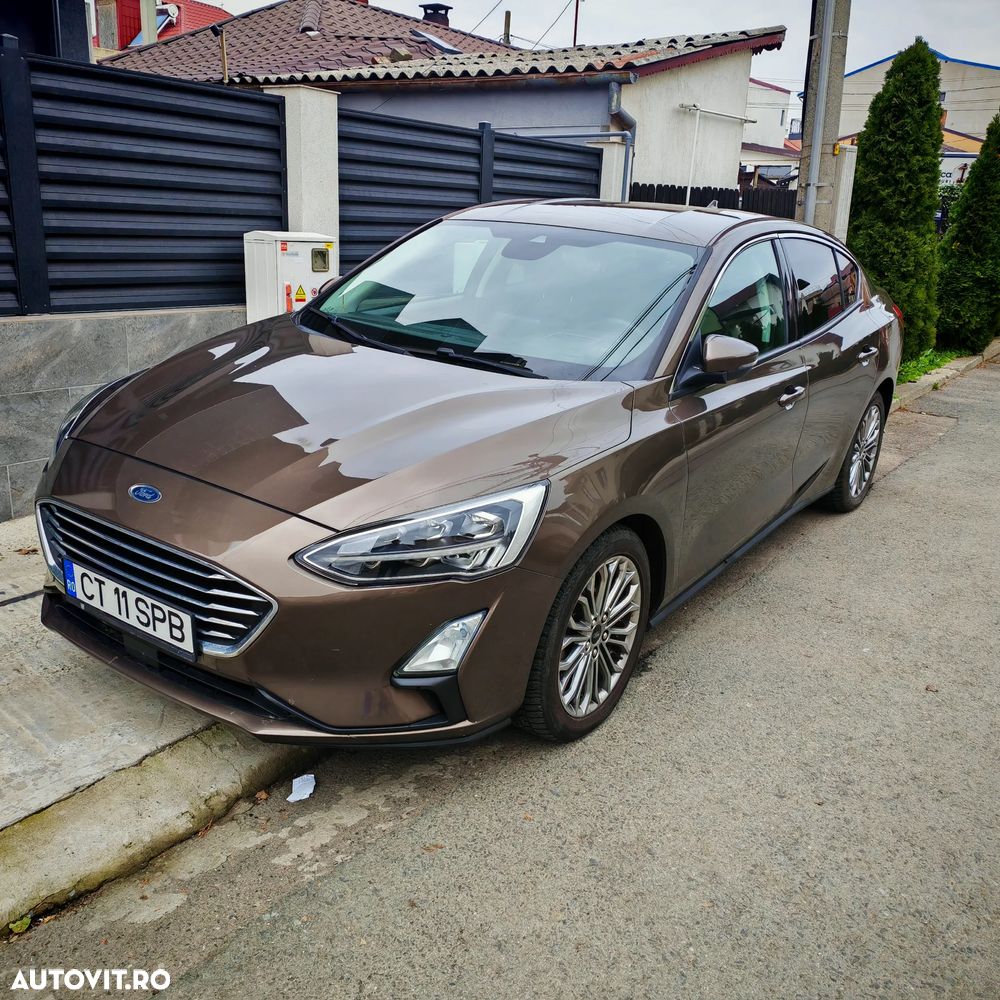 Ford Focus 1.0 EcoBoost Titanium - 1