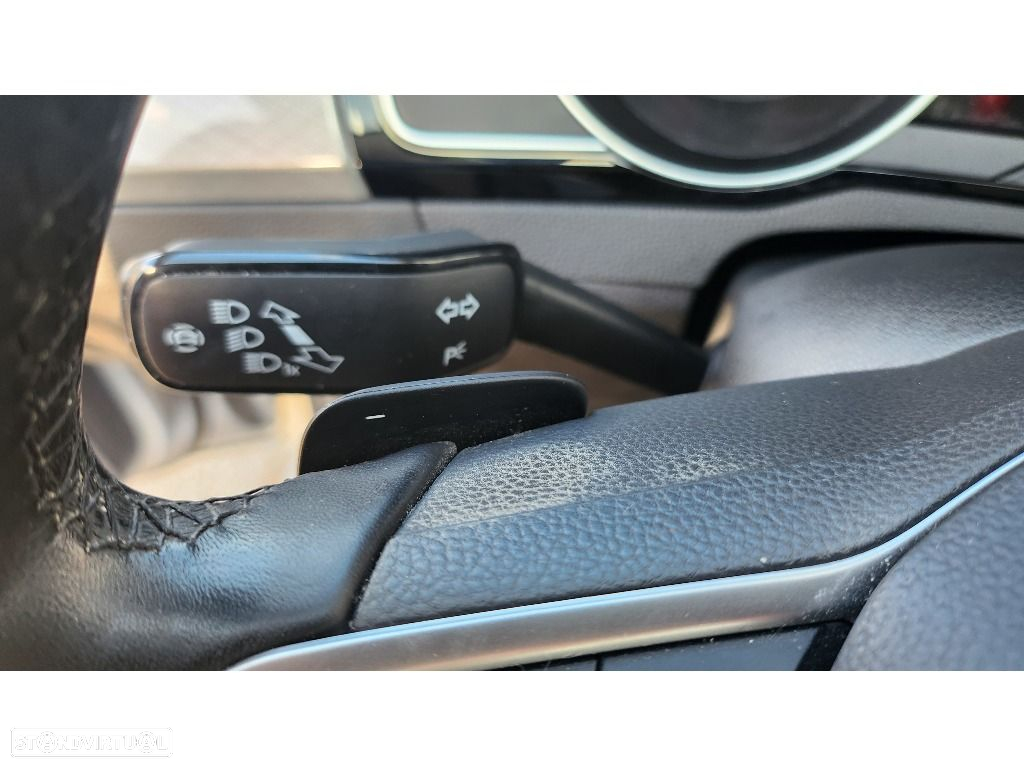 VW Passat Variant 2.0 TDi Business DSG - 9