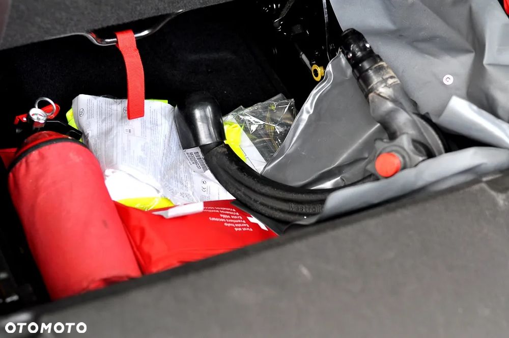 Peugeot 5008 BlueHDI 130 Allure Business-Paket - 38