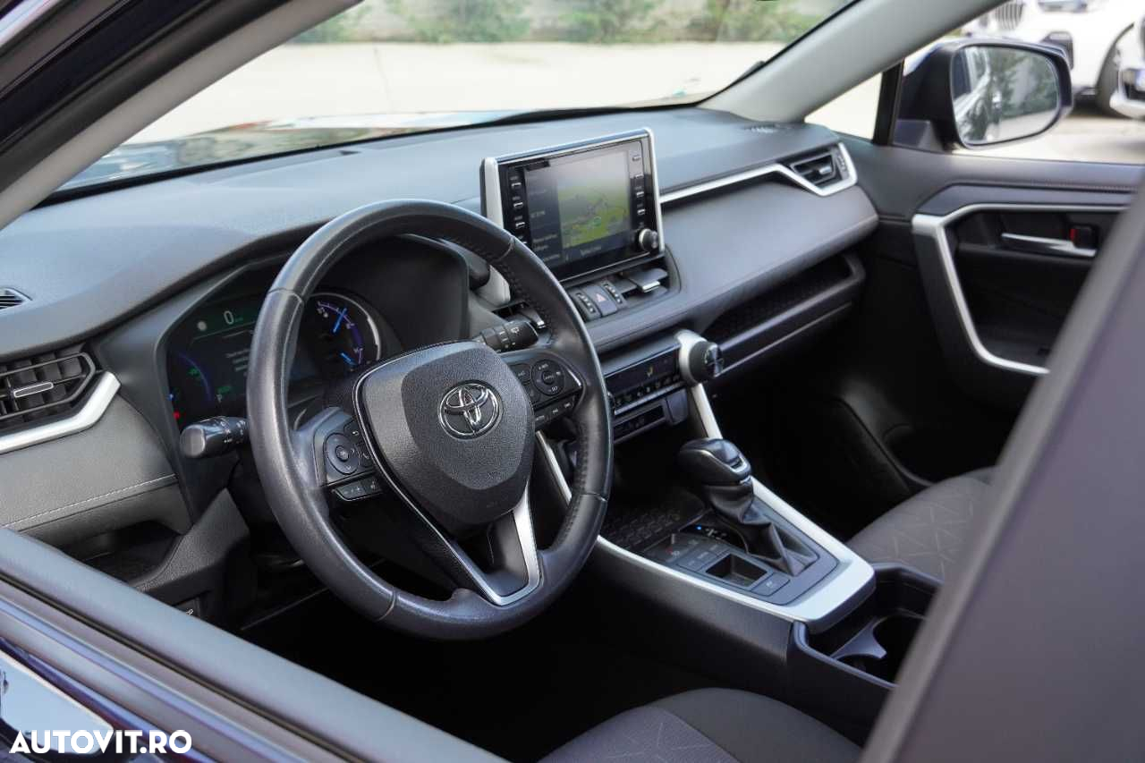 Toyota RAV4 - 23