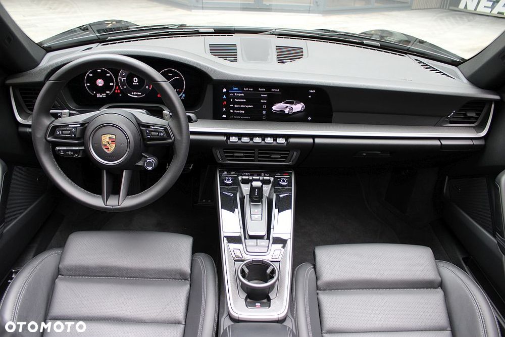 Porsche 911 Carrera - 23