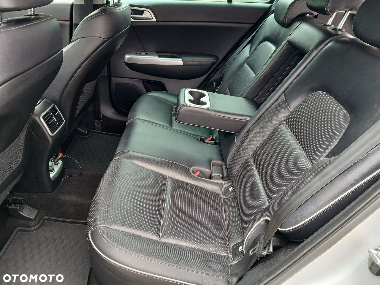 Kia Sportage 1.6 GDI L Business Line 2WD - 19