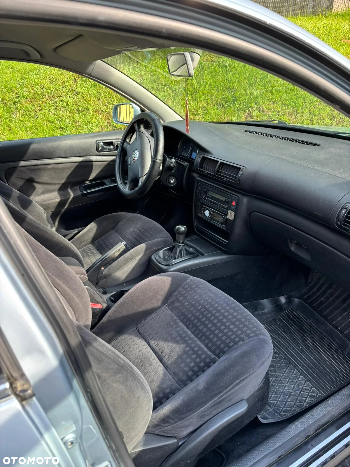 Volkswagen Passat 1.9 TDI Basis - 4