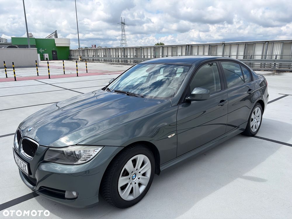 BMW Seria 3 318i - 5