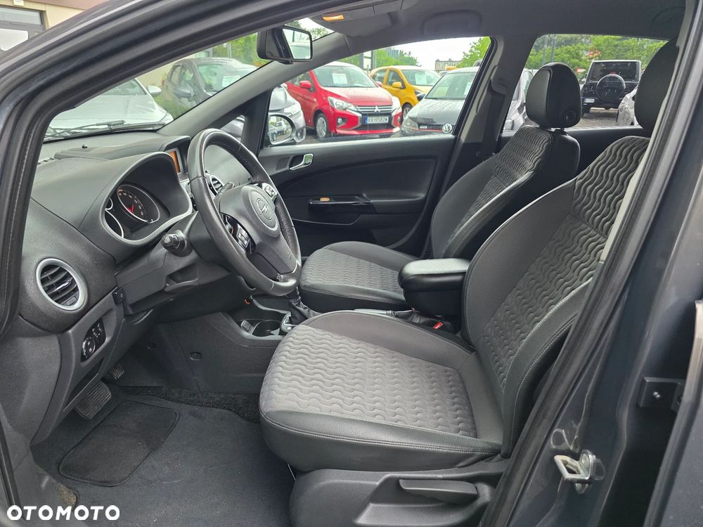 Opel Corsa 1.4 16V Cosmo - 7