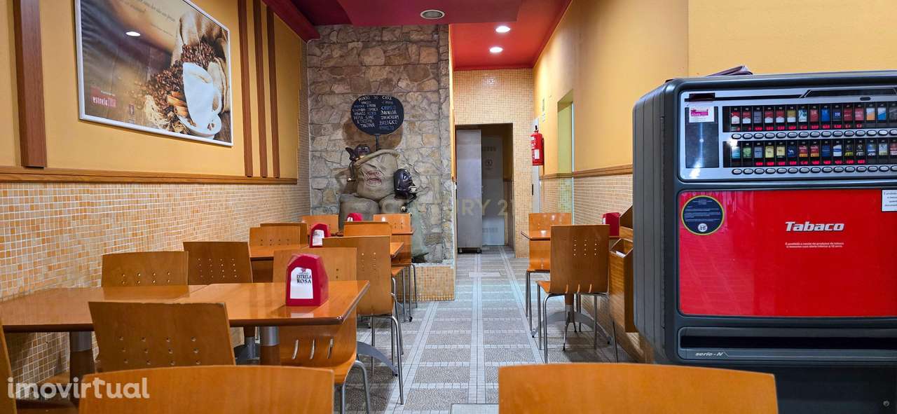 Trespasse: Pastelaria Restaurante com 18 Anos de Funcionamento. - Grande imagem: 2/15