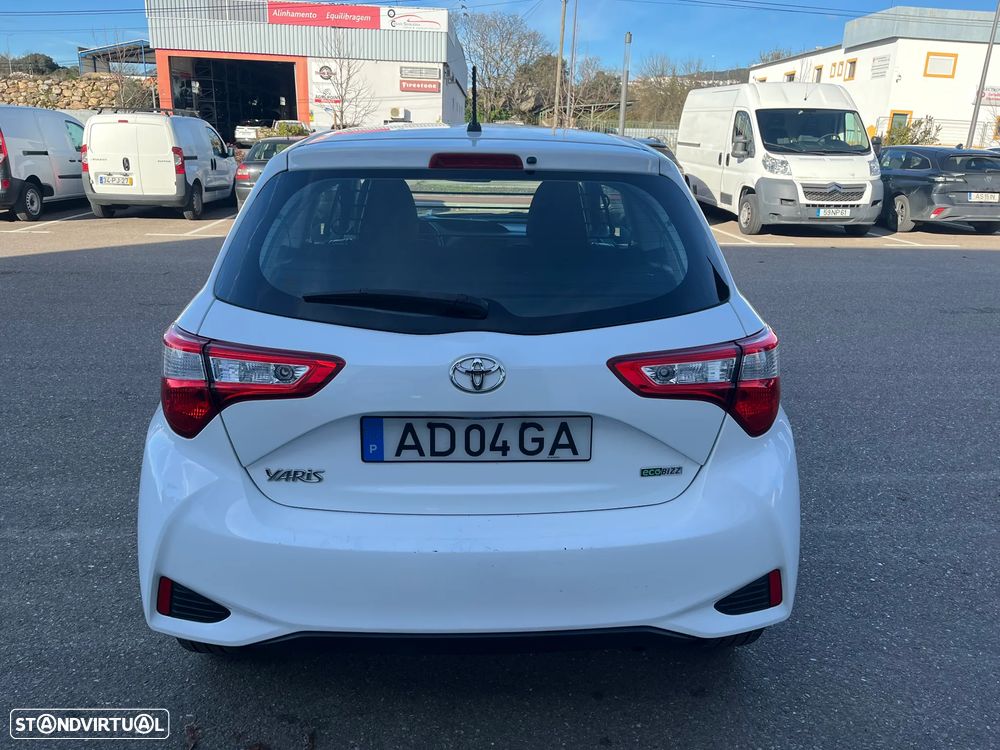 Toyota Yaris Ecobizz IVA Dedutível - 4