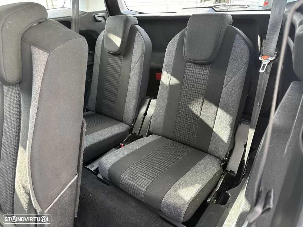 Peugeot 5008 1.2 PureTech Allure Pack - 51