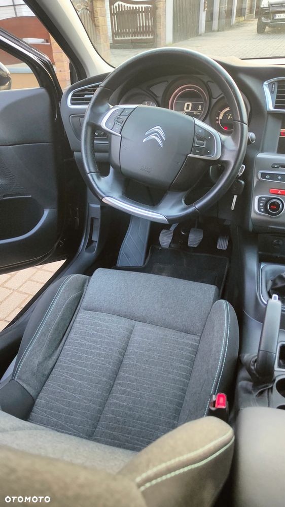 Citroën C4 1.2 PureTech Feel - 20