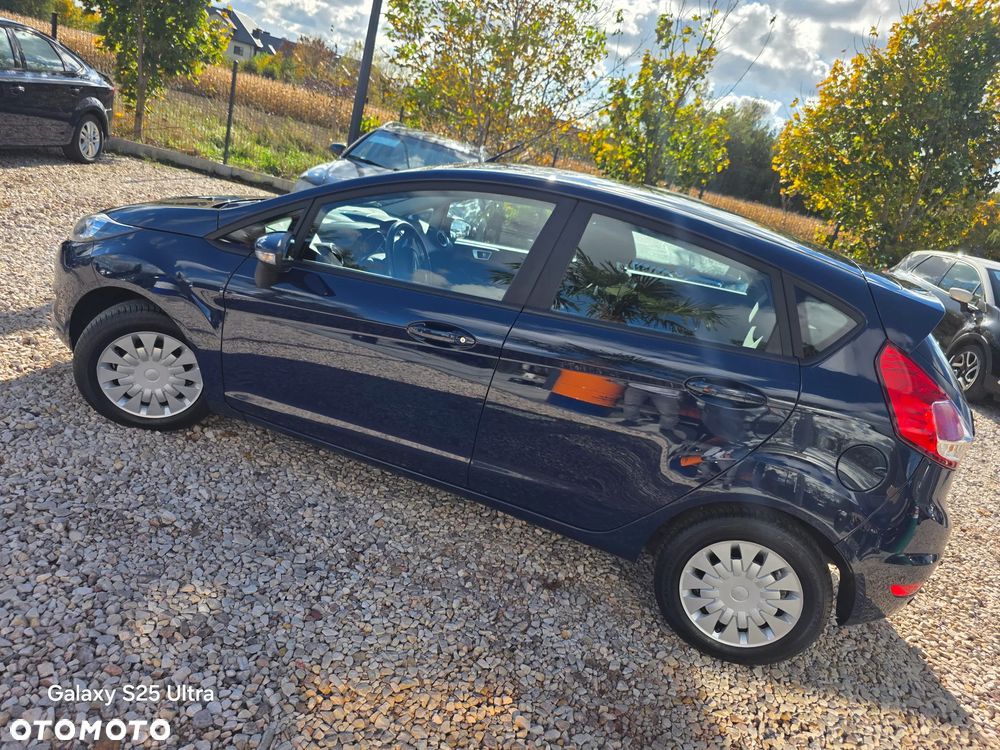 Ford Fiesta - 23
