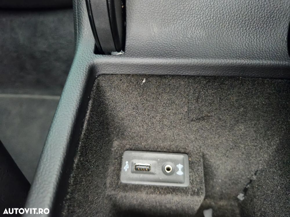 Volkswagen Passat 1.4 TSI ACT (BMT) DSG Highline - 34