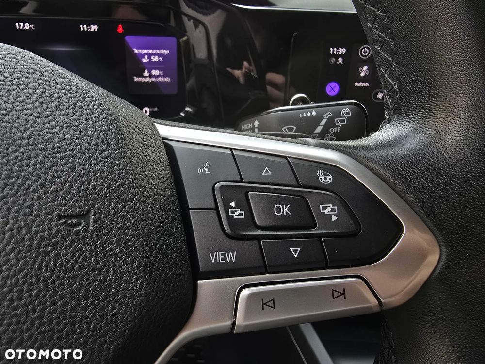 Volkswagen Golf - 23