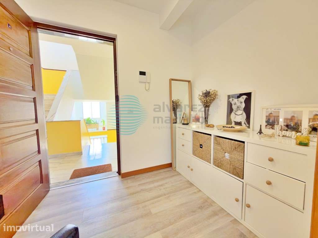 Apartamento T2+1, com varanda, 1 ampla arrecadação - Grande imagem: 3/35