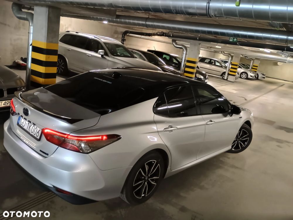 Toyota Camry 2.5 Hybrid Comfort CVT - 32