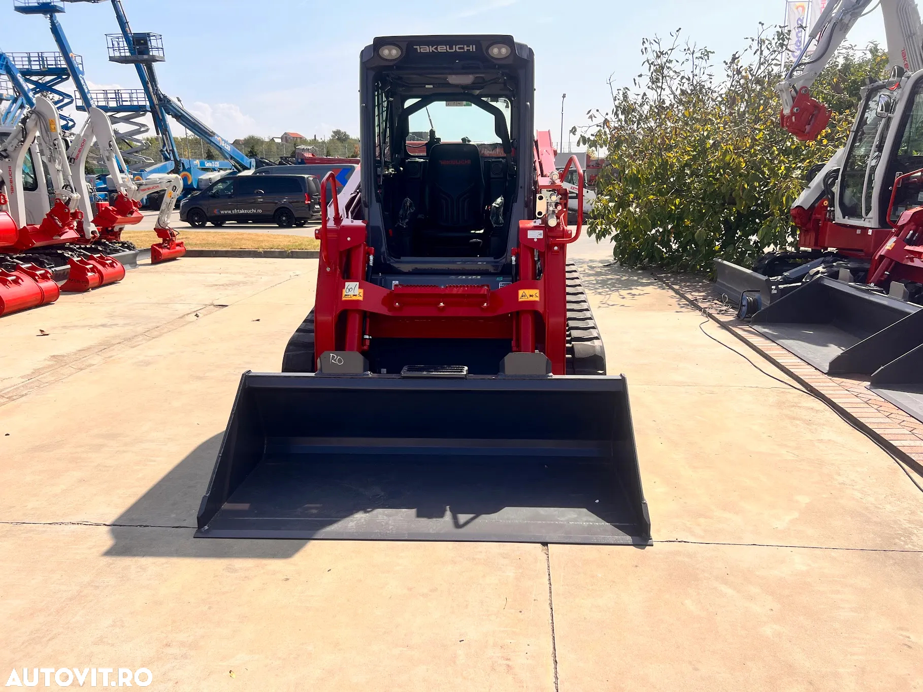 Takeuchi TL 12V2 4 ani garantie - 3