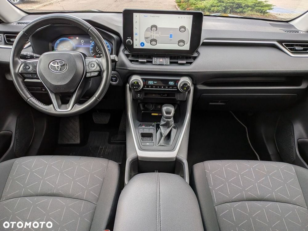 Toyota RAV4 - 16