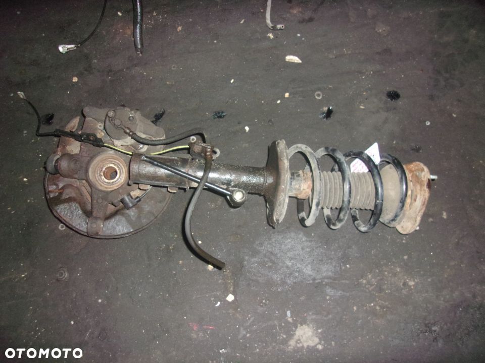 MCPHERSON MAKPERSON ZWROTNICA ZACISK  PRAWY LUB LEWY TOYOTA COROLLA E12 1.4/1.6 16V - 1