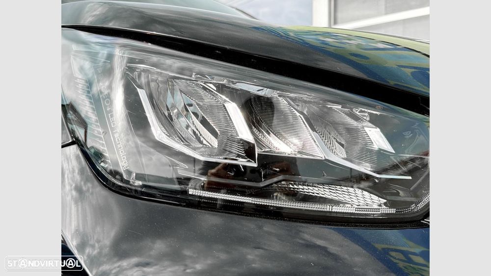 Peugeot 2008 1.2 Hybrid Allure e-DCS6 - 9