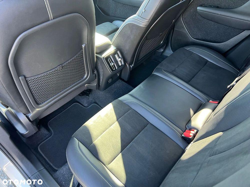 Volvo XC 40 T4 R-Design - 15