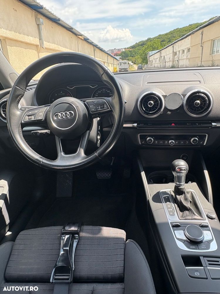 Audi A3 2.0 TDI S tronic - 10