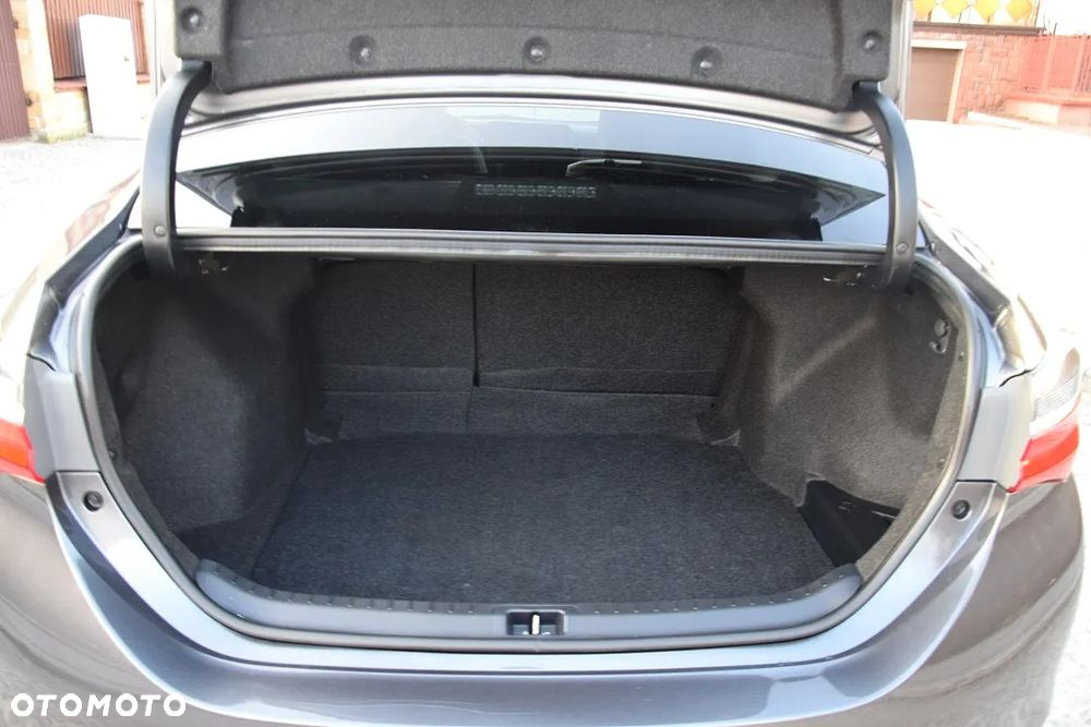 Toyota Corolla 1.6 Prestige EU6 - 14